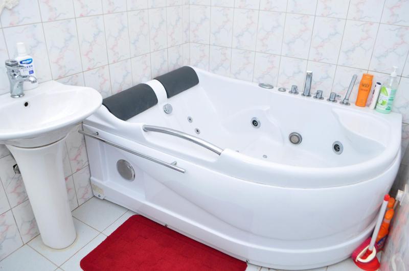 Plot 4 Kavuma Close Villa Kampala Ngoại thất bức ảnh