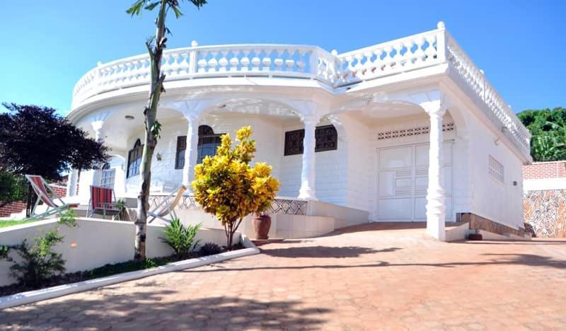Plot 4 Kavuma Close Villa Kampala Ngoại thất bức ảnh